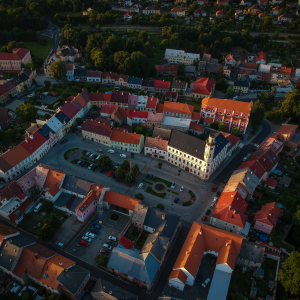 Připomínáme výběrová řízení na kláštereckou radnici 1